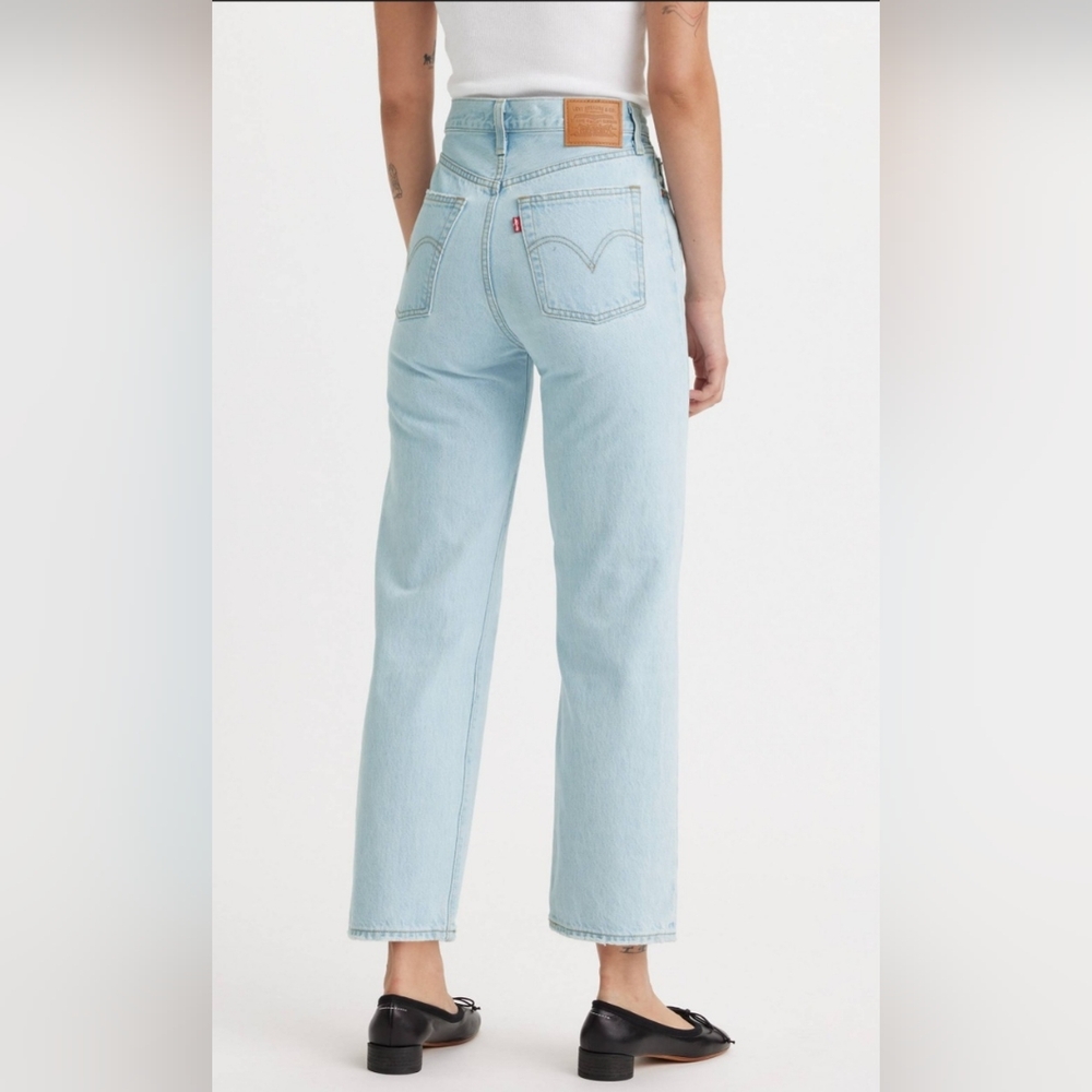 Levi's Ribcage Straight Ankle Jeans
